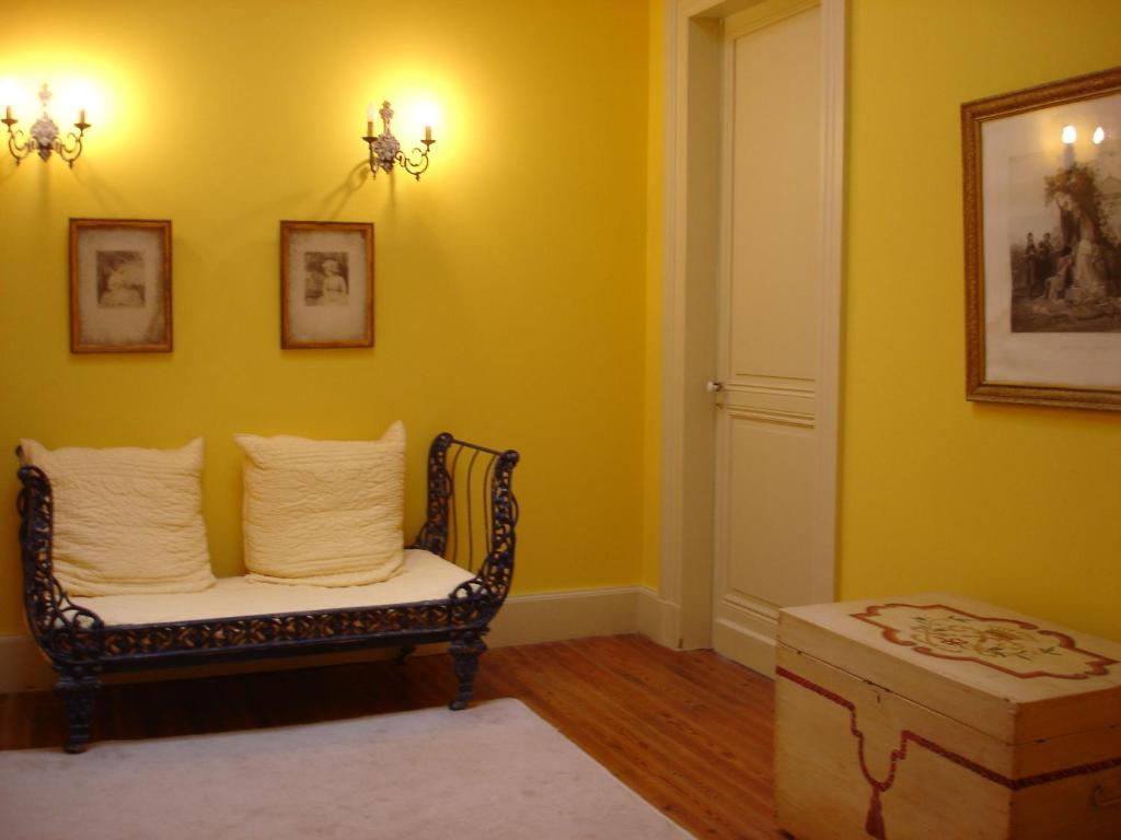 Château de Grenier Acomodação com café da manhã Saint-Léger Quarto foto